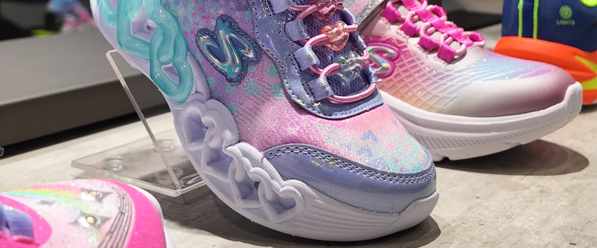 Skechers