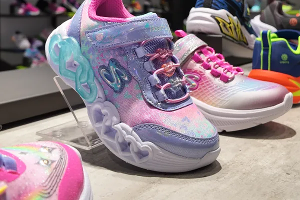 Skechers